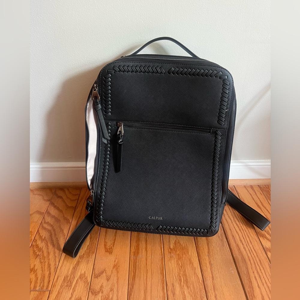 CALPALK - laptop black backpack - lightly used
